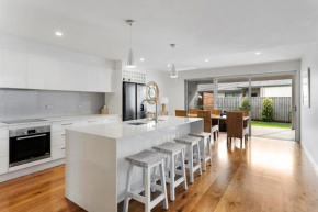 Nautilus, Lennox Head